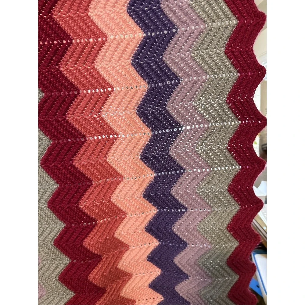 Vintage Retro Zigzag Afghan Throw Blanket Hand Knitted Med. 41X53
